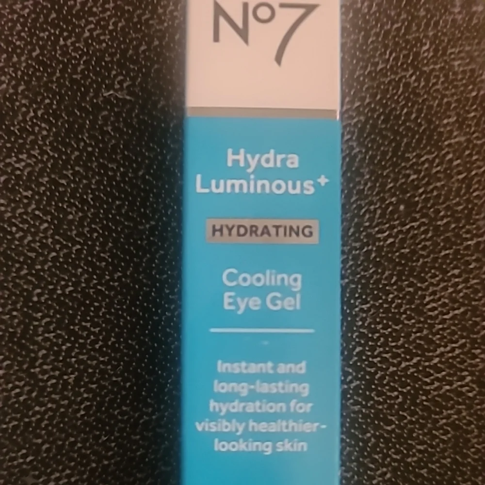 No7 Hydra Luminous Hydrating Cooling Eye Gel